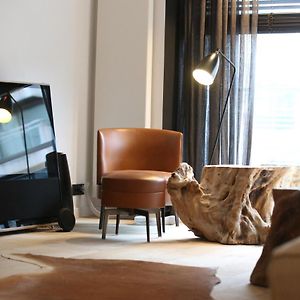 Lombokliving I Luxury 2Bdr & Parking Lippenslaan